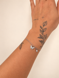Armbandje vlinder en steentje zilver