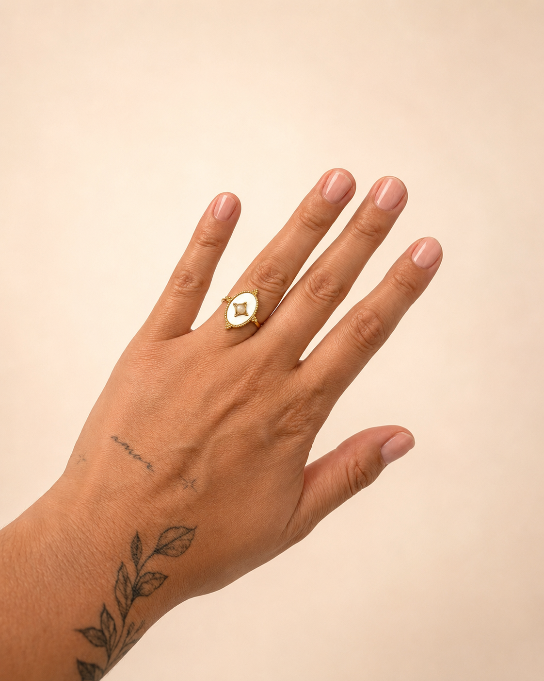 Parelmoer ring goud