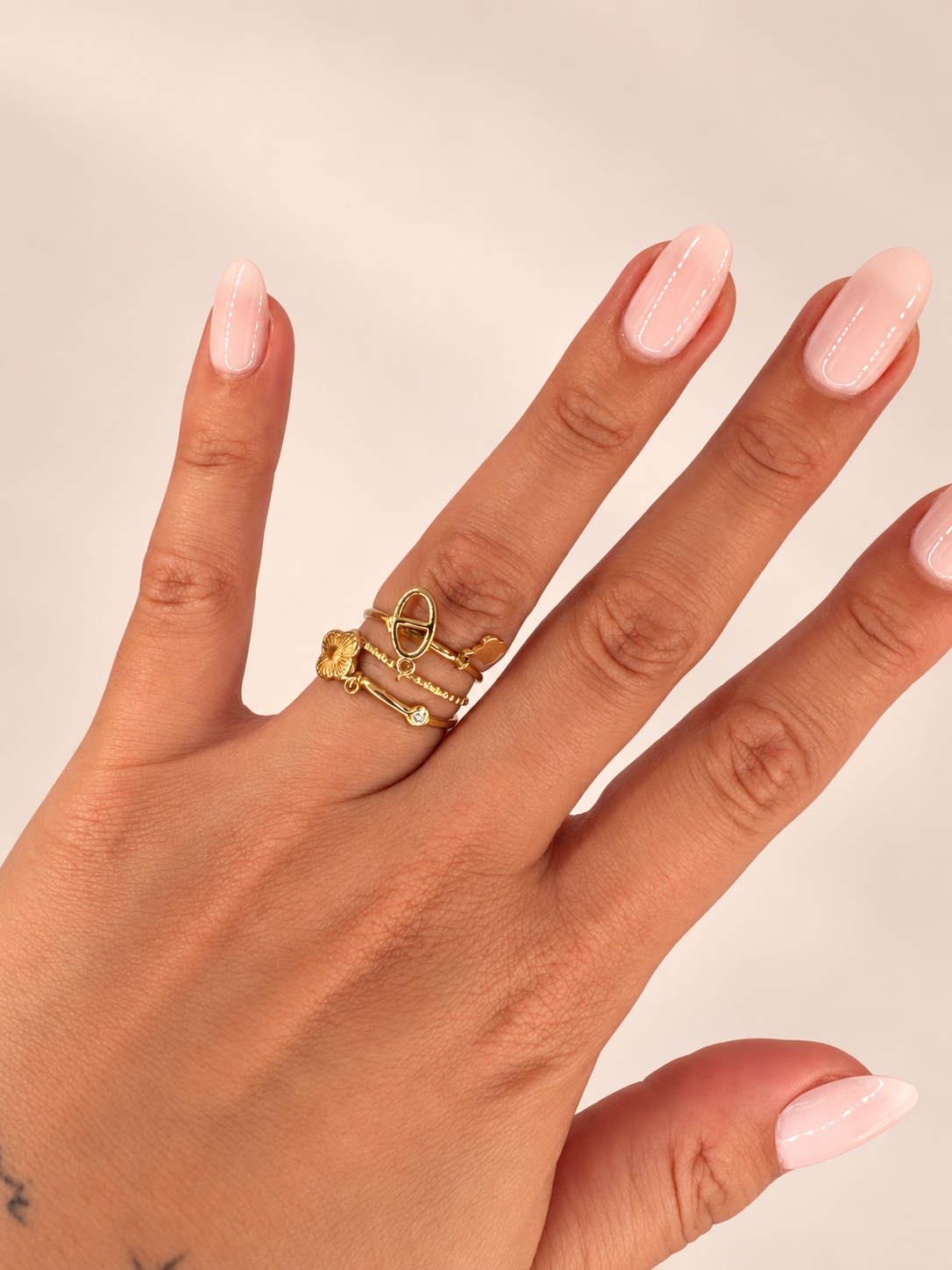 Ring met bedels goud