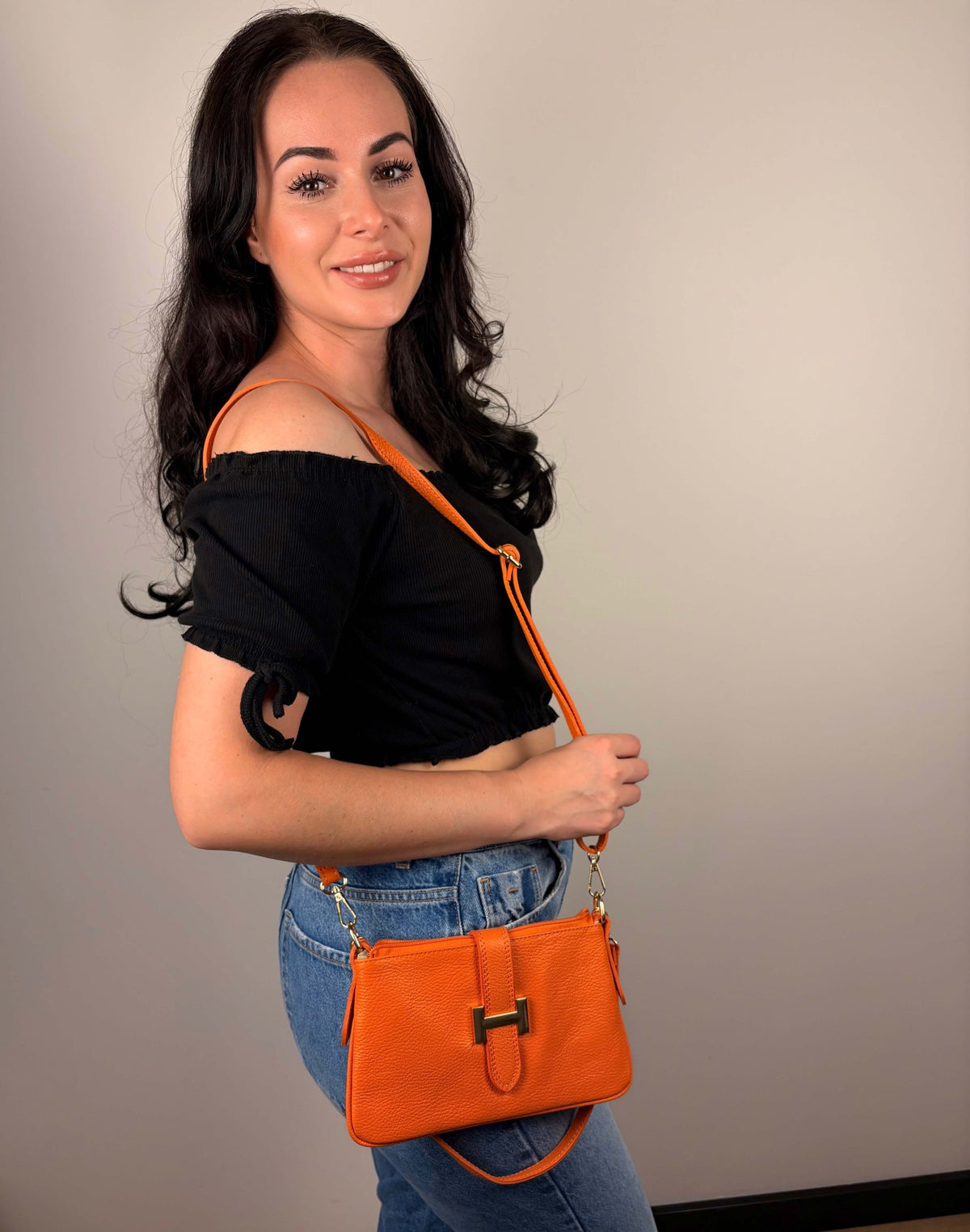 Noa leather bag