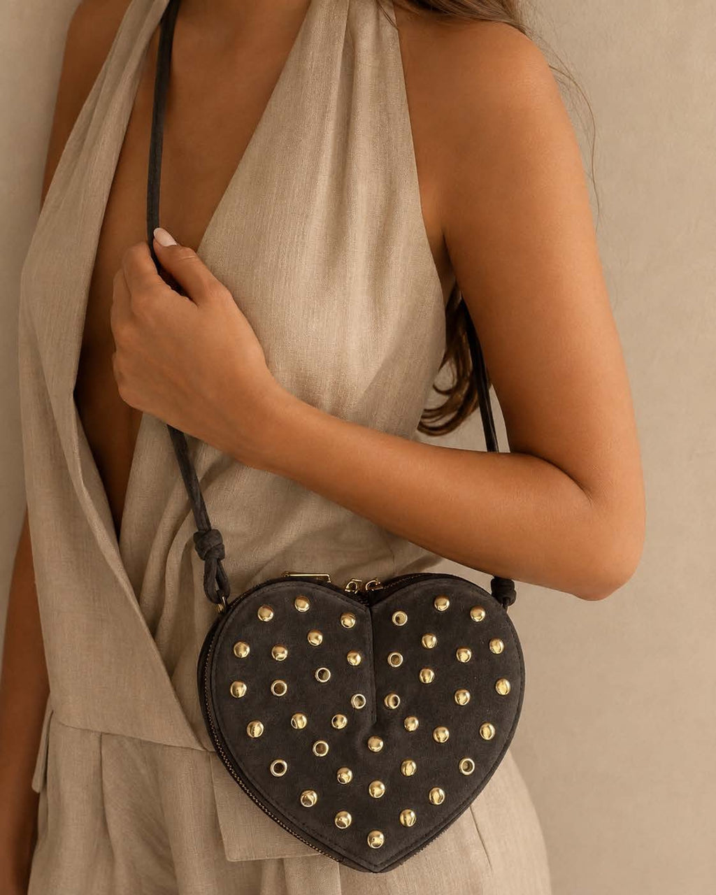 Stud bag heart suède